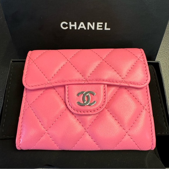 RARE ✨ Chanel 🎀 Pink 🎀 Card Holder NWT - Picture 8 of 8